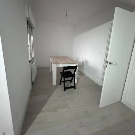 Artista Simple * 庞特维德拉